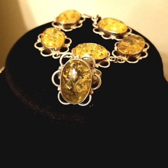 Amber Jewellery Set - Picture 5 of 7